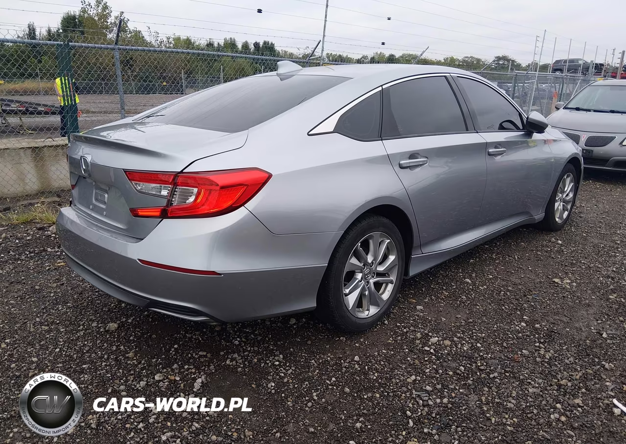 2018 Honda Accord Lx VIN:1HGCV1F1XJA246717 - 4
