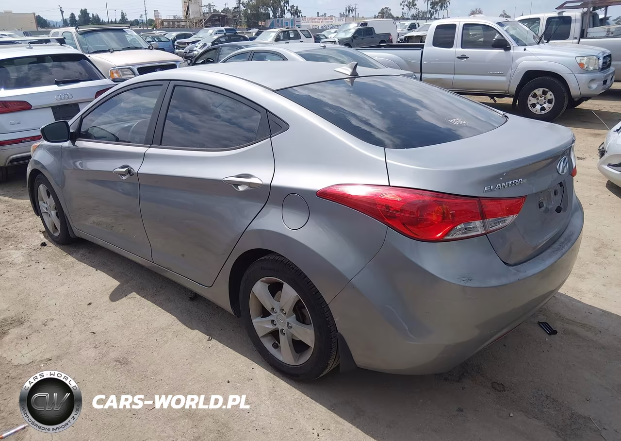 2013 Hyundai Elantra Gls VIN:KMHDH4AE6DU947372 - 3