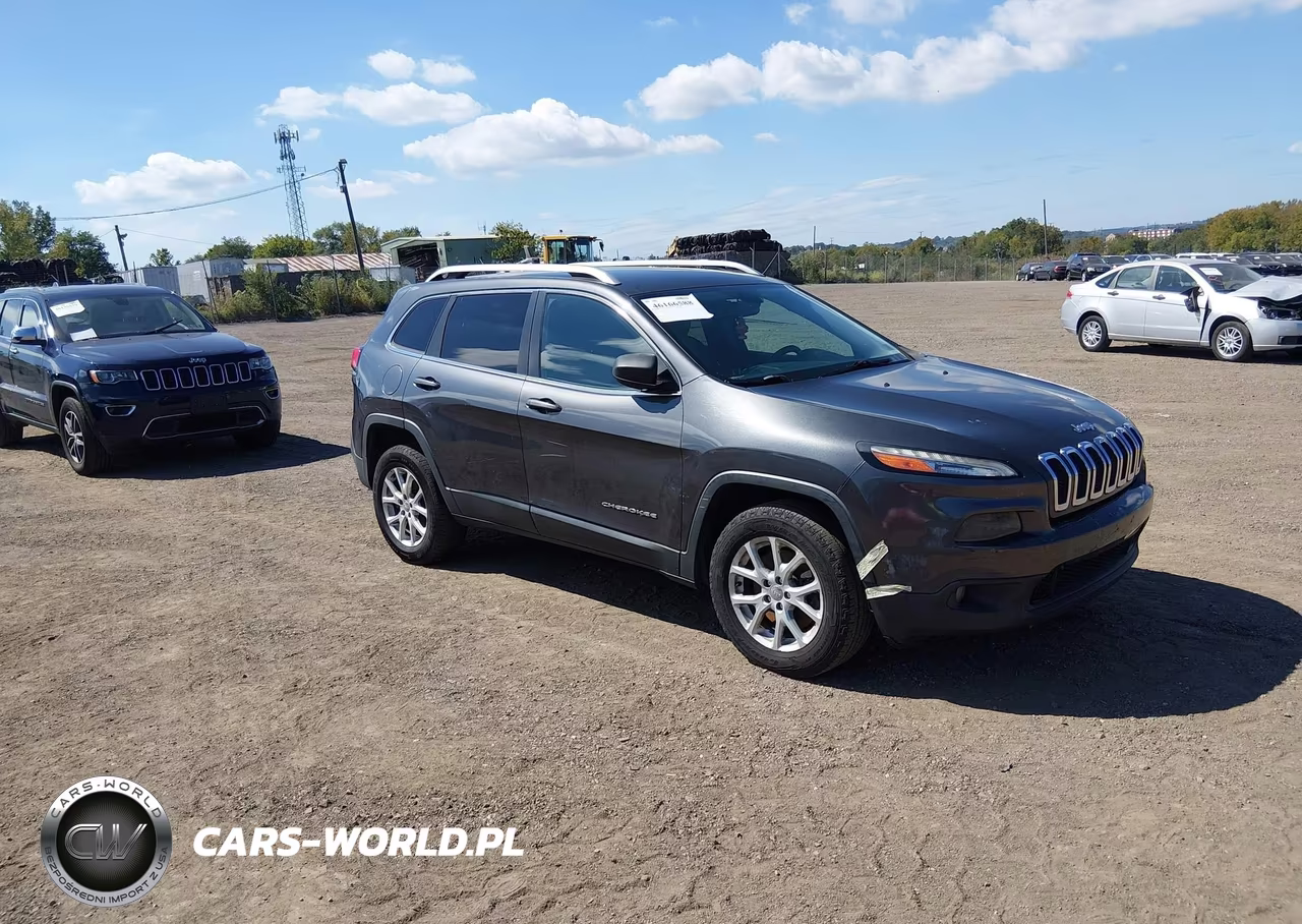 2015 Jeep Cherokee Latitude VIN:1C4PJLCB3FW790782 - 1