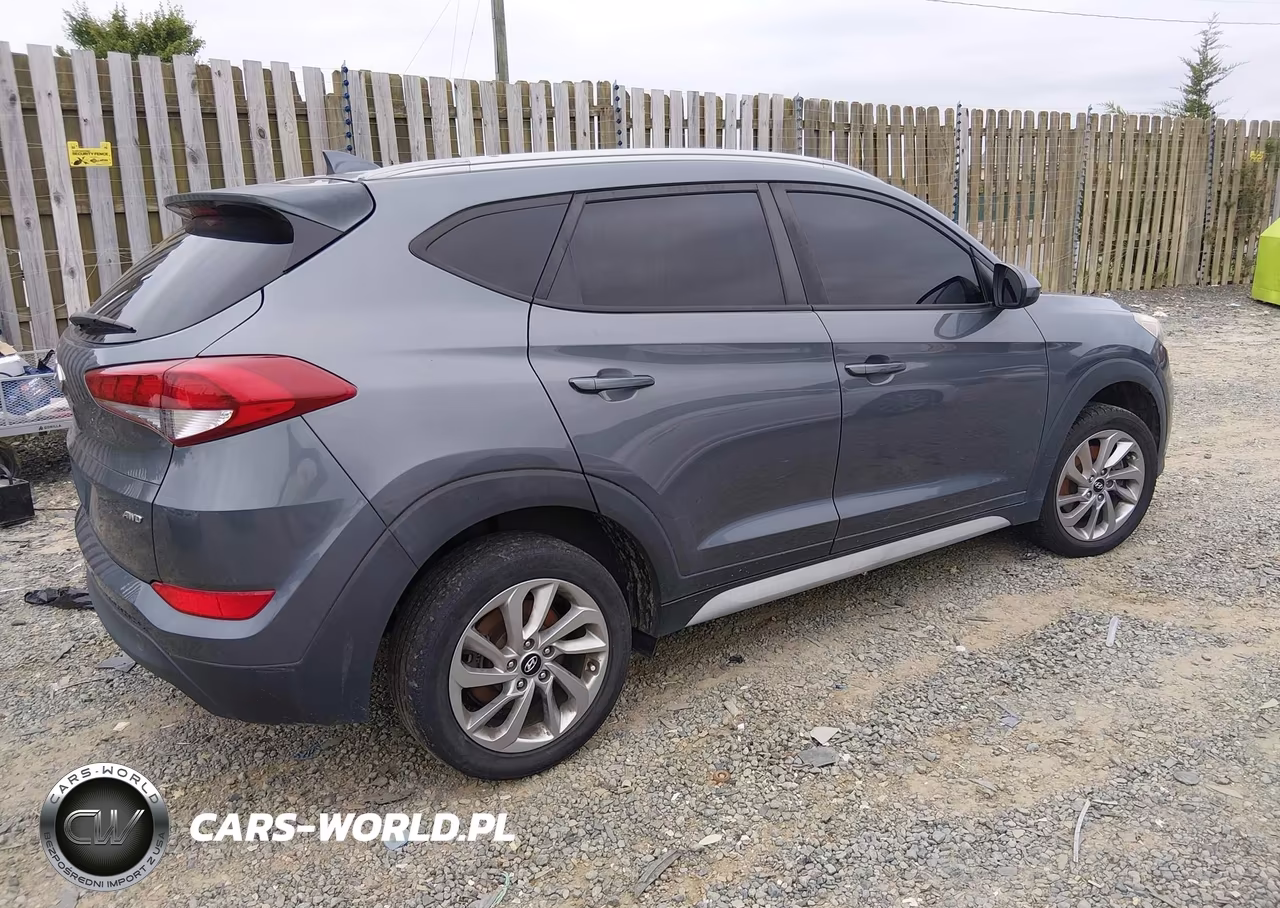 2018 Hyundai Tucson Sel VIN:KM8J3CA40JU708611 - 4