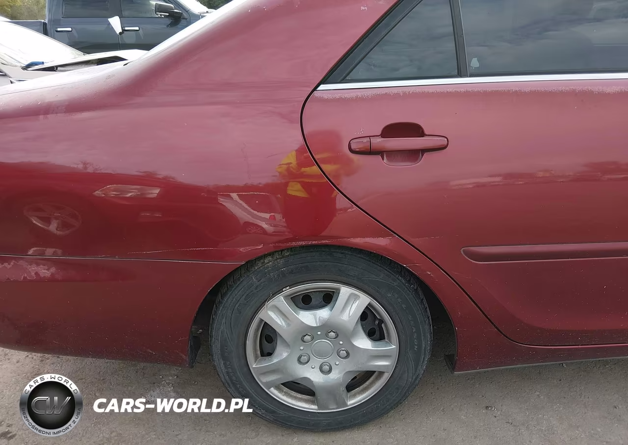 2002 Toyota Camry Le VIN:JTDBE30K220095872 - 20