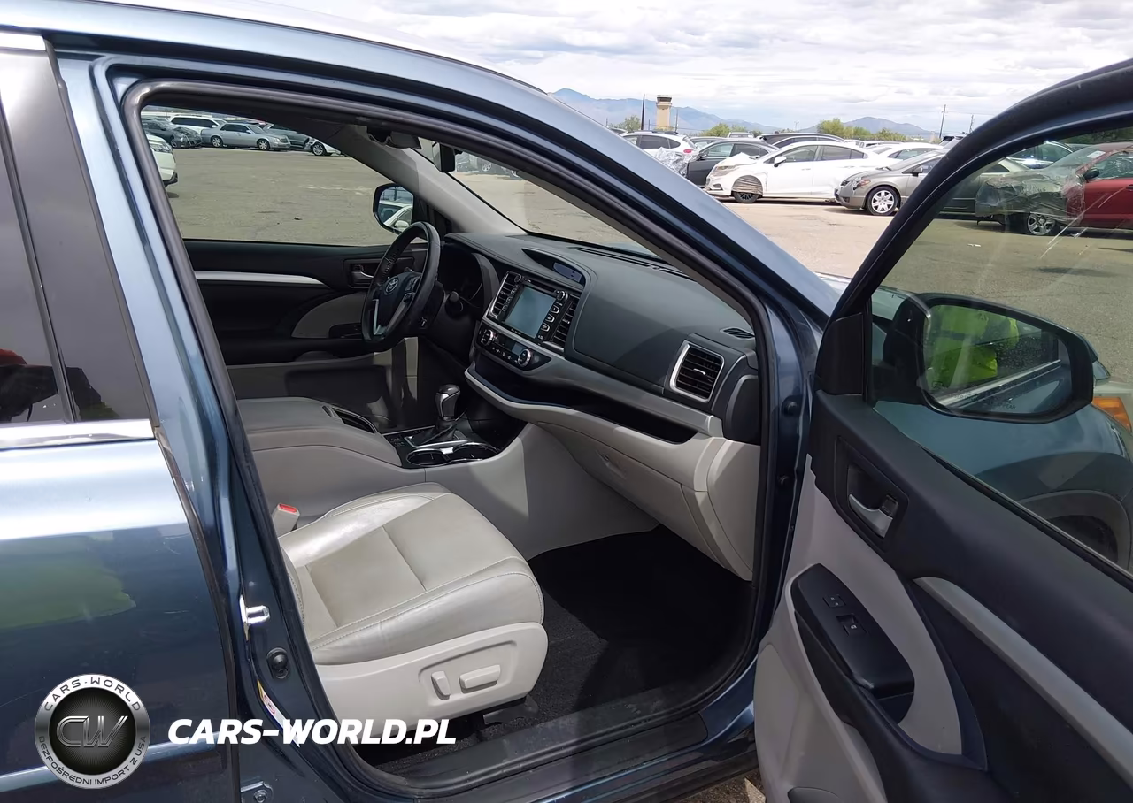 2017 Toyota Highlander Xle VIN:5TDKZRFH1HS525495 - 5