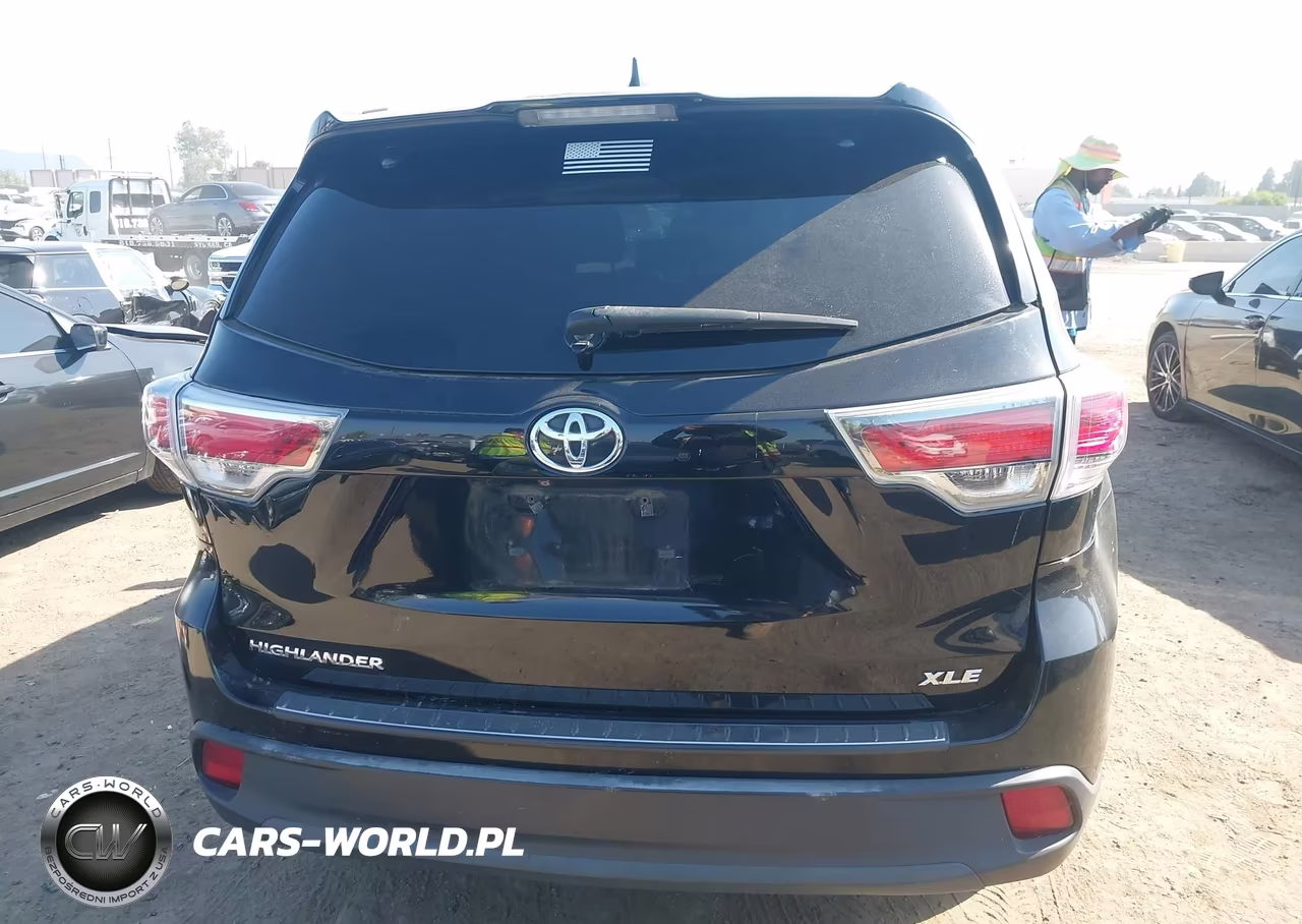 2015 Toyota Highlander Xle V6 VIN:5TDKKRFH7FS100297 - 17