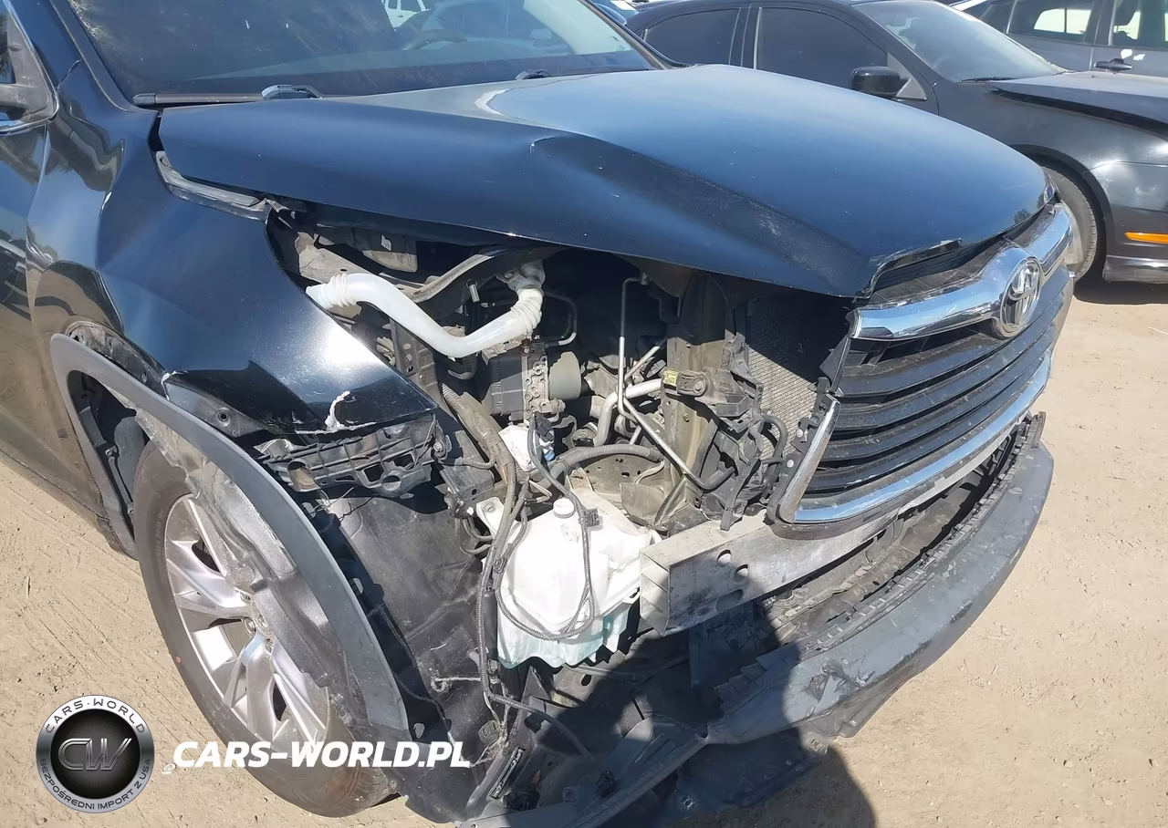 2015 Toyota Highlander Xle V6 VIN:5TDKKRFH7FS100297 - 6