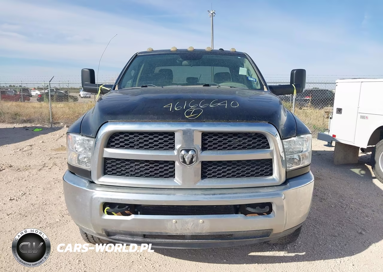 2017 Ram 2500 Tradesman 4X4 8' Box VIN:3C6UR5HL5HG657684 - 12