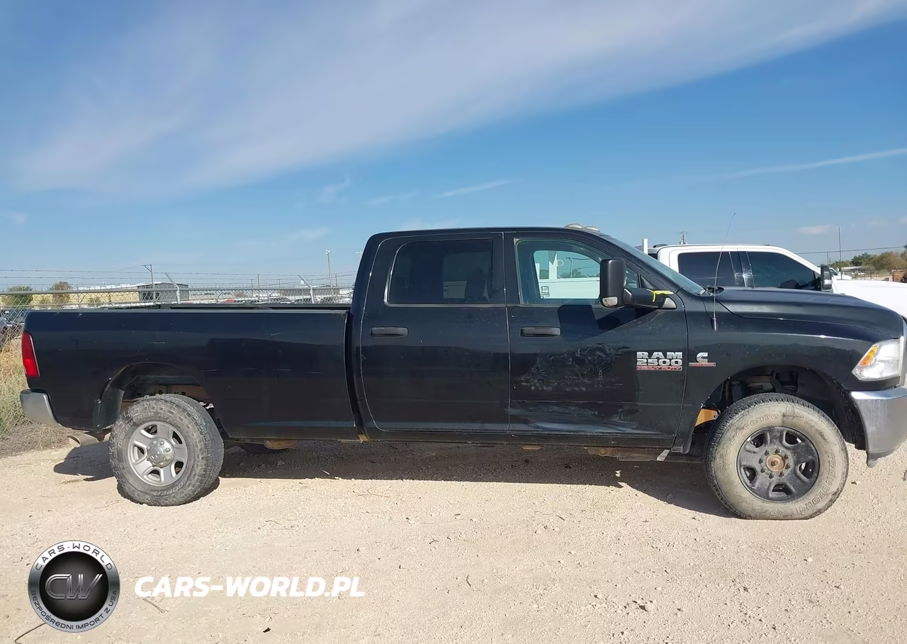 2017 Ram 2500 Tradesman 4X4 8' Box VIN:3C6UR5HL5HG657684 - 13