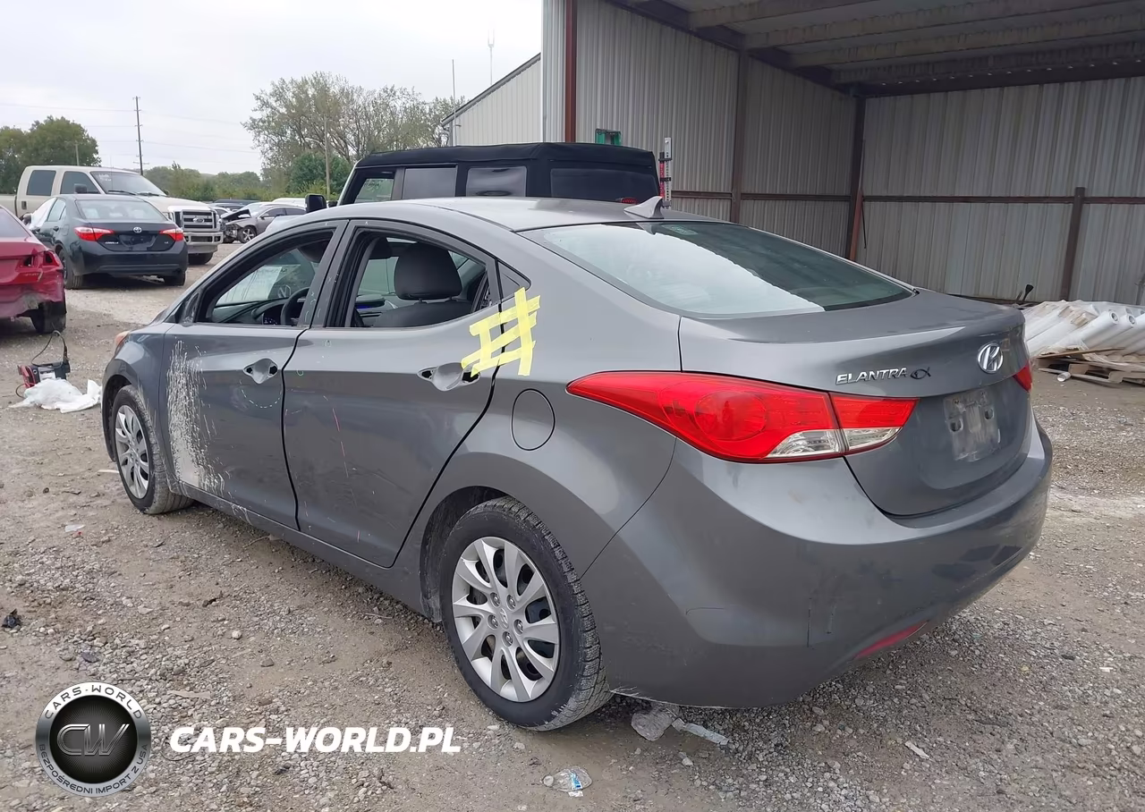 2013 Hyundai Elantra Gls VIN:5NPDH4AE7DH188455 - 3