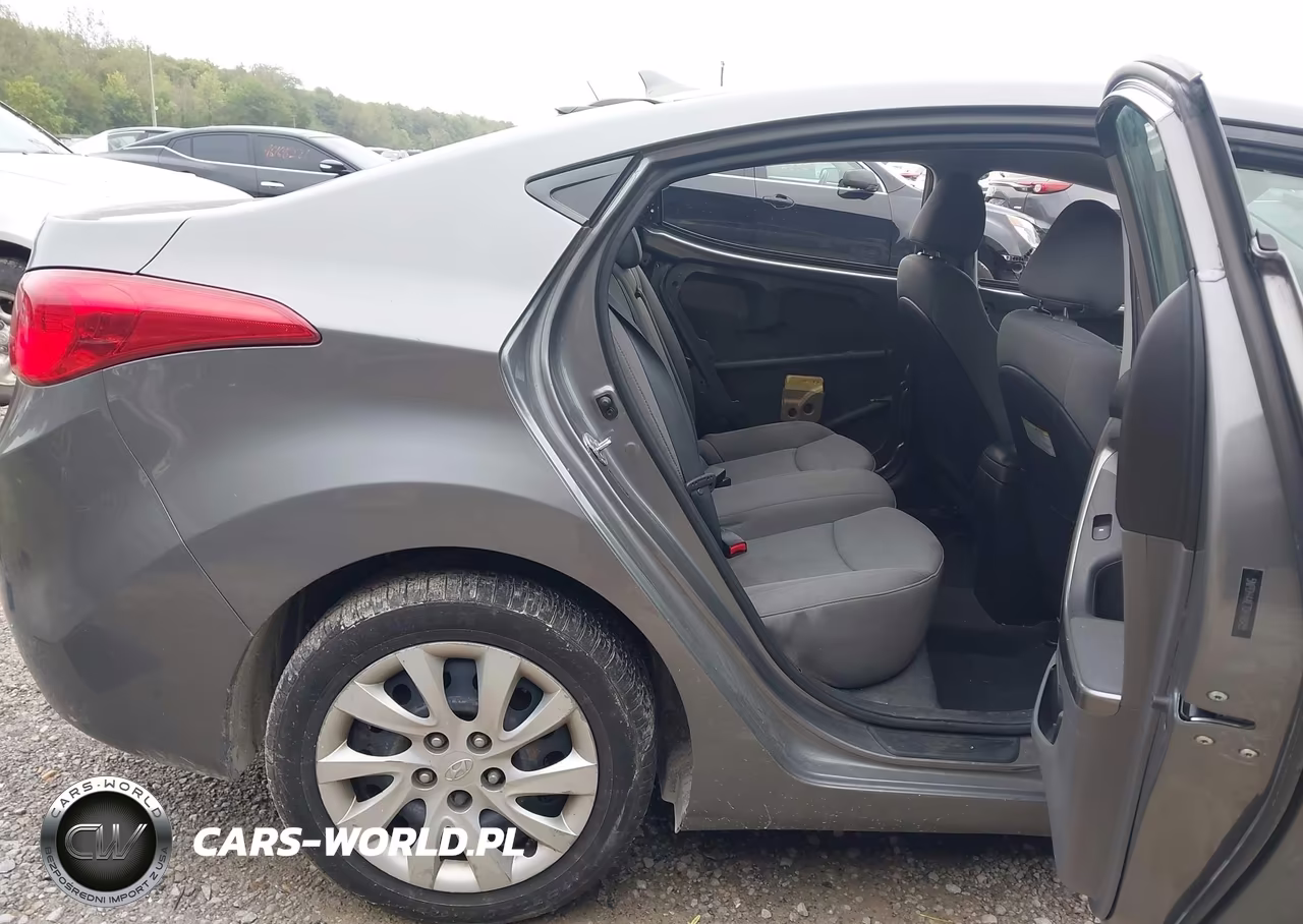 2013 Hyundai Elantra Gls VIN:5NPDH4AE7DH188455 - 8