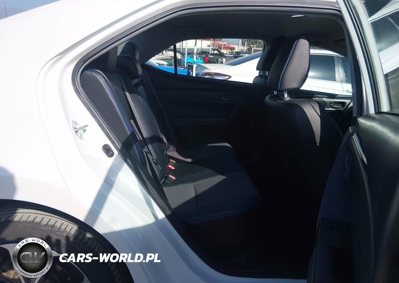 2018 Toyota Corolla Se VIN:5YFBURHE3JP765082 - 8