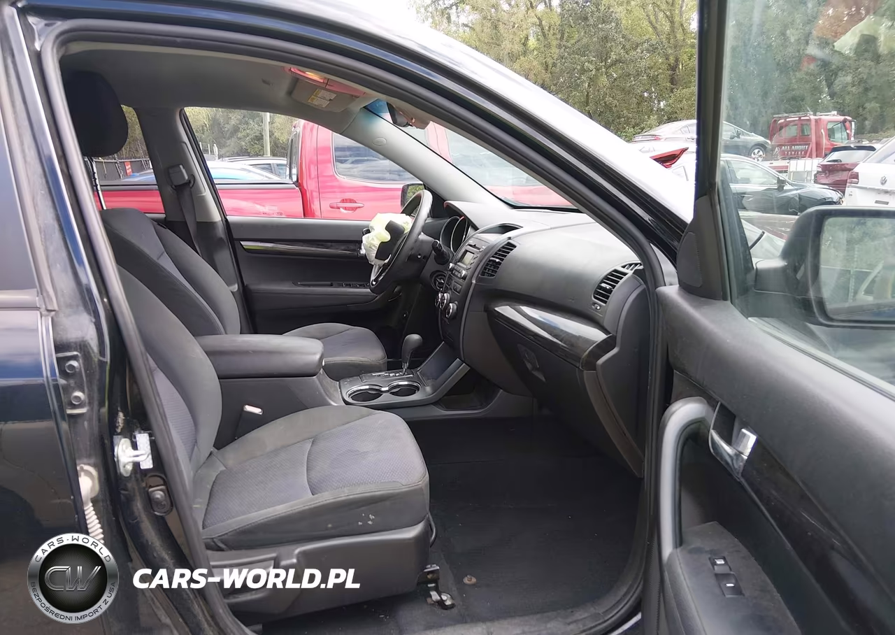 2011 Kia Sorento Lx V6 VIN:5XYKT4A20BG076855 - 5