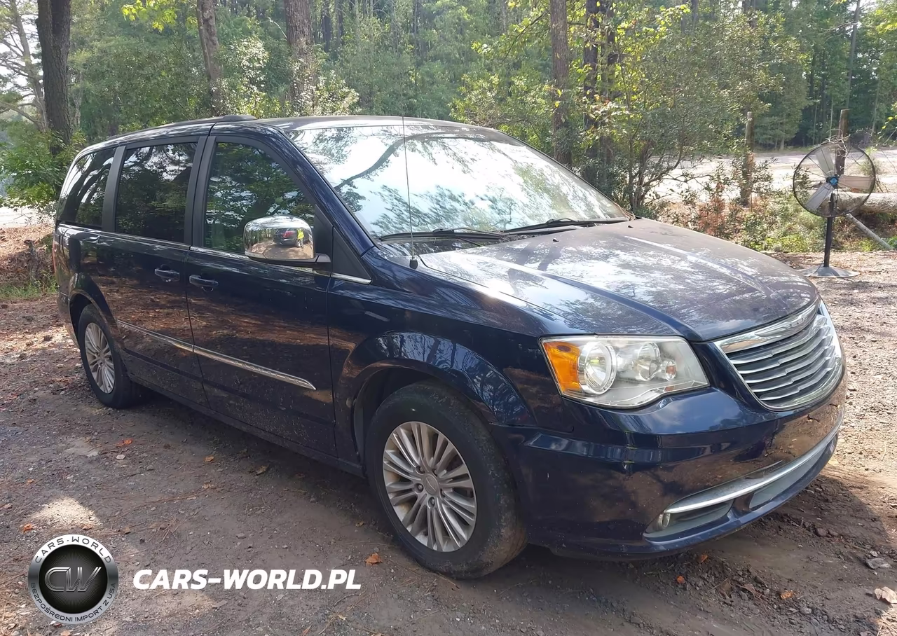 2015 Chrysler Town & Country Touring L – zdjęcie 1 z 16