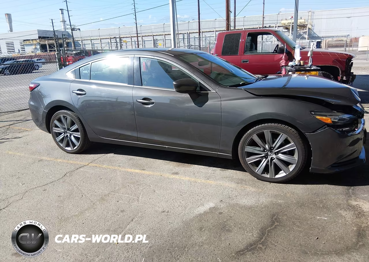 2018 Mazda Mazda6 Touring VIN:JM1GL1VM4J1310431 - 13