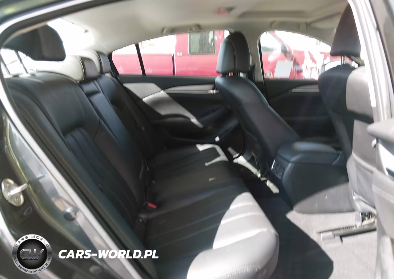 2018 Mazda Mazda6 Touring VIN:JM1GL1VM4J1310431 - 8