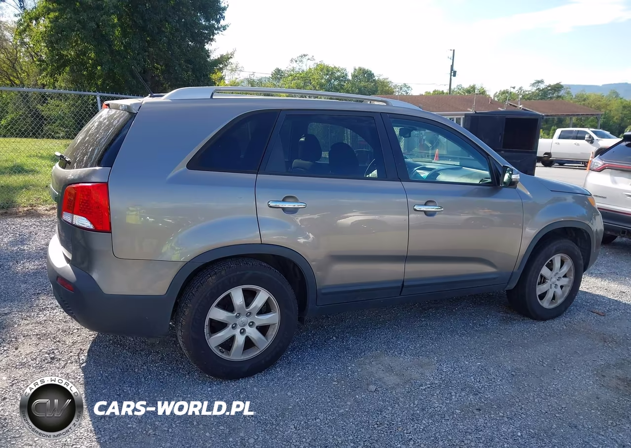 2013 Kia Sorento Lx VIN:5XYKT3A63DG353904 - 6