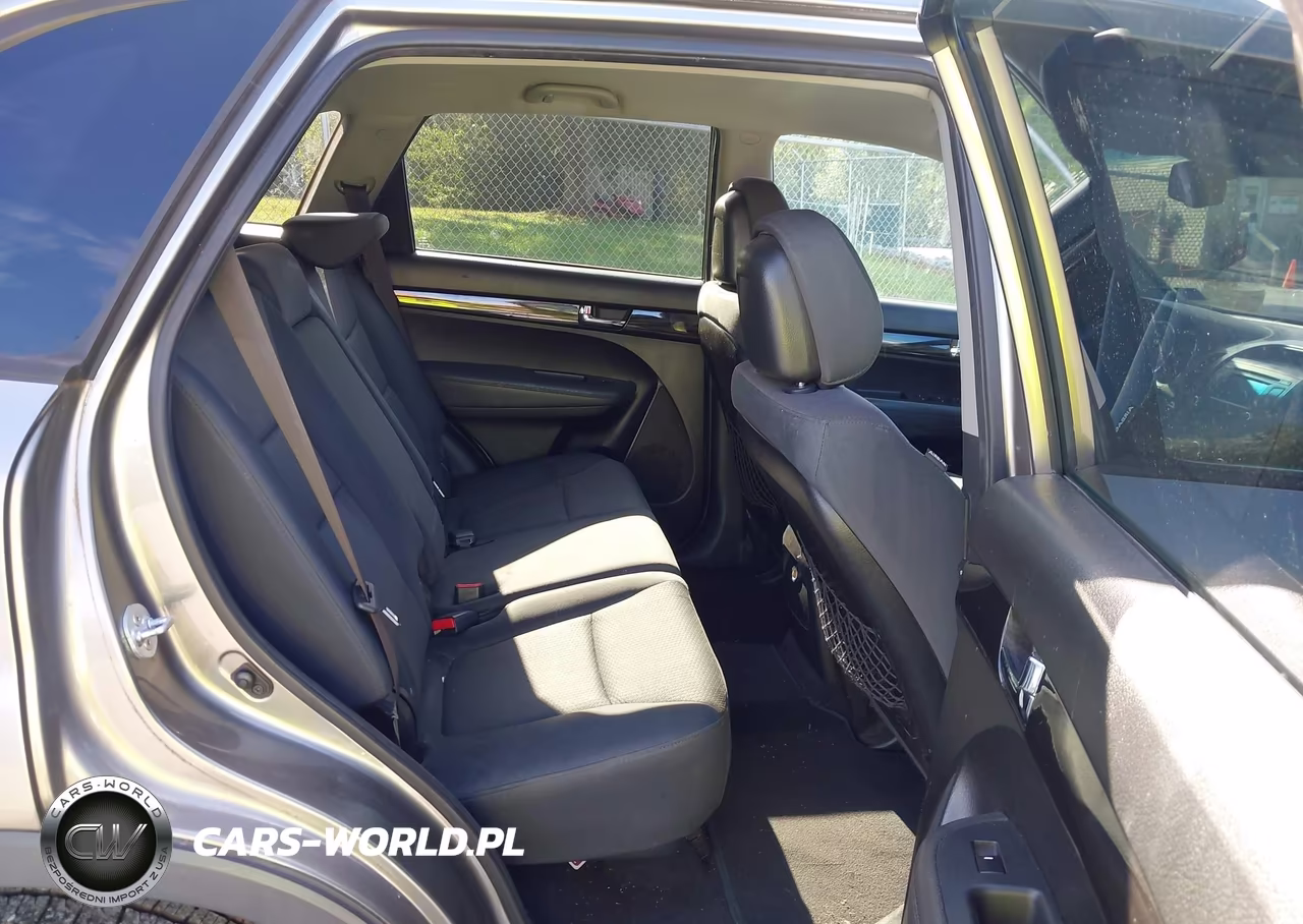 2013 Kia Sorento Lx VIN:5XYKT3A63DG353904 - 8