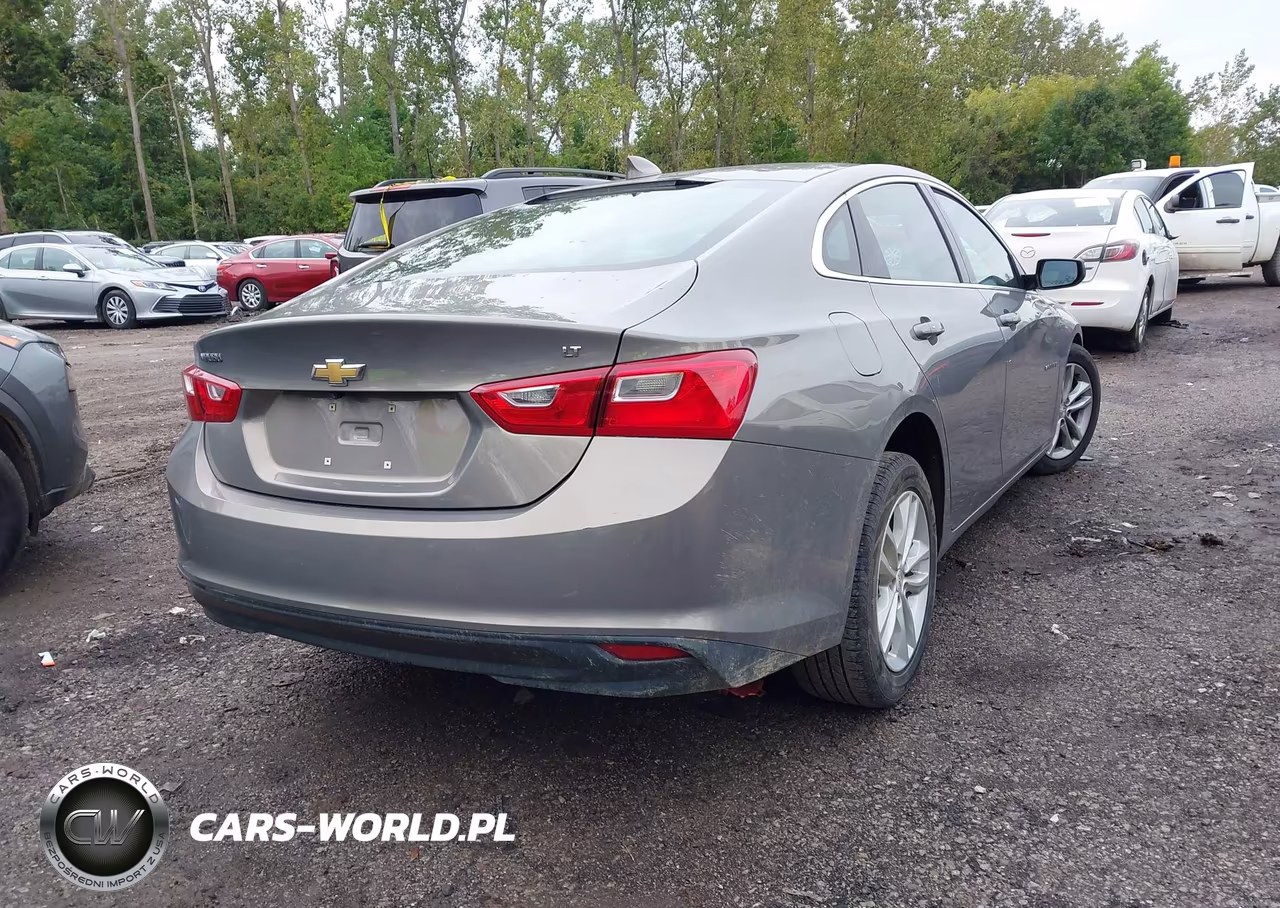 2017 Chevrolet Malibu 1Lt VIN:1G1ZE5ST8HF280359 - 4