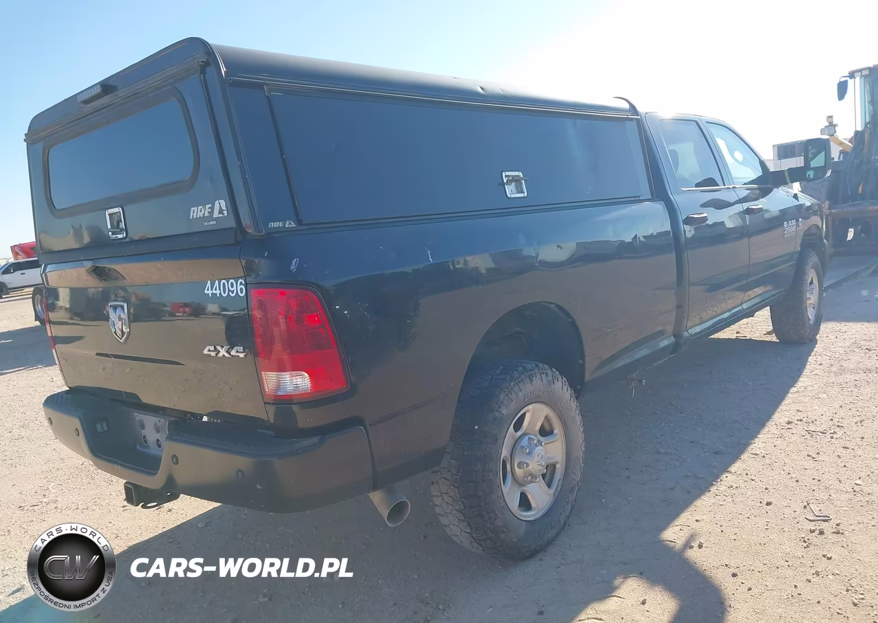 2018 Ram 2500 Tradesman 4X4 8' Box VIN:3C6UR5HL4JG295546 - 4