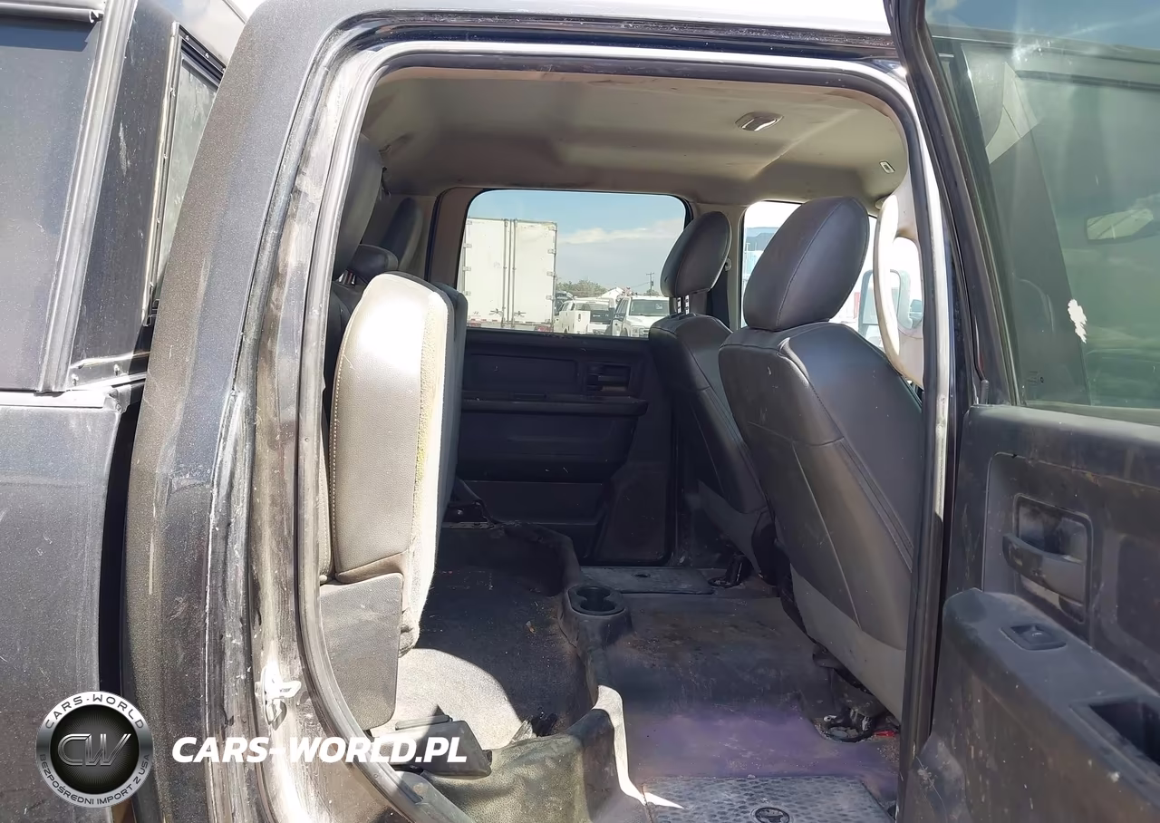 2018 Ram 2500 Tradesman 4X4 8' Box VIN:3C6UR5HL4JG295546 - 8