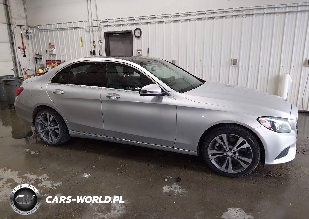 2016 Mercedes-Benz C 300 4Matic VIN:55SWF4KB4GU100014 - 13