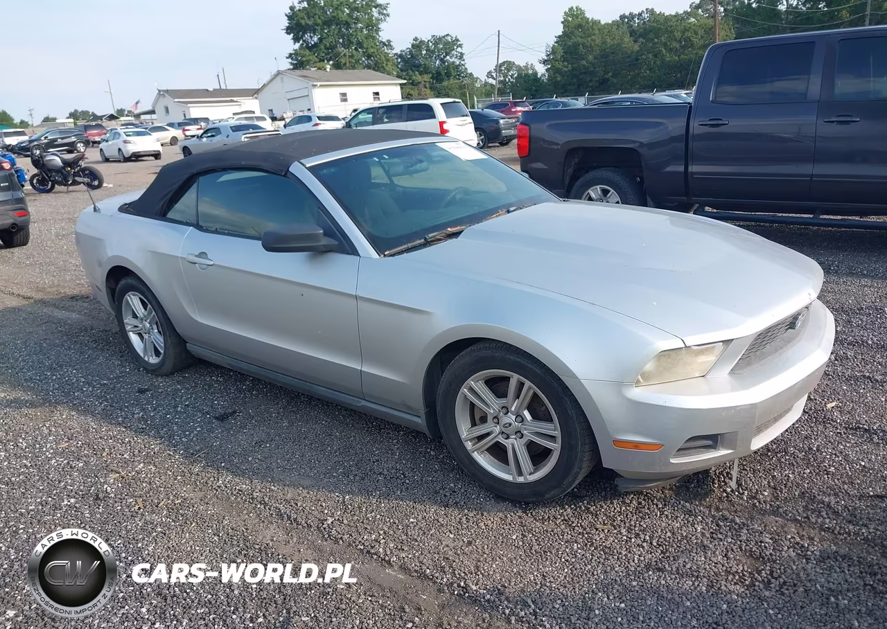 2011 Ford Mustang V6
