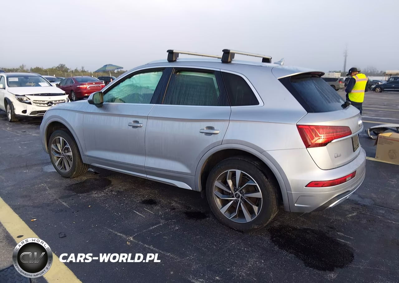 2021 Audi Q5 Premium 45 Tfsi Quattro S Tronic VIN:WA1AAAFY5M2100197 - 3