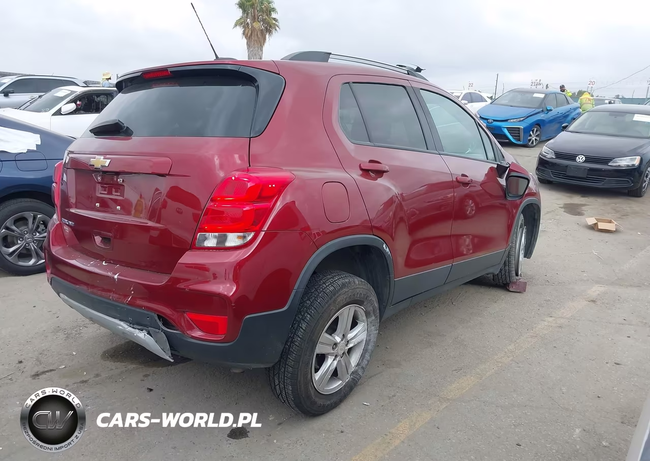 2021 Chevrolet Trax Awd Lt VIN:KL7CJPSM5MB371598 - 4