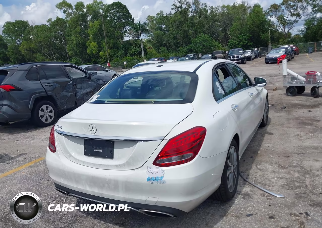 2016 Mercedes-Benz C 300 VIN:55SWF4JB5GU166654 - 16