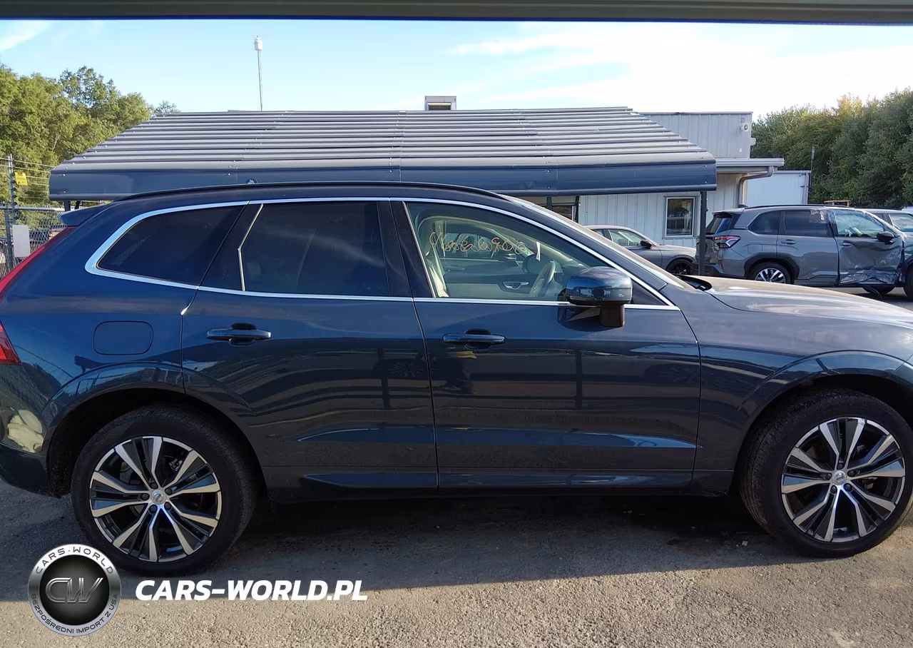 2022 Volvo Xc60 B5 Momentum VIN:YV4L12RK6N1088612 - 14