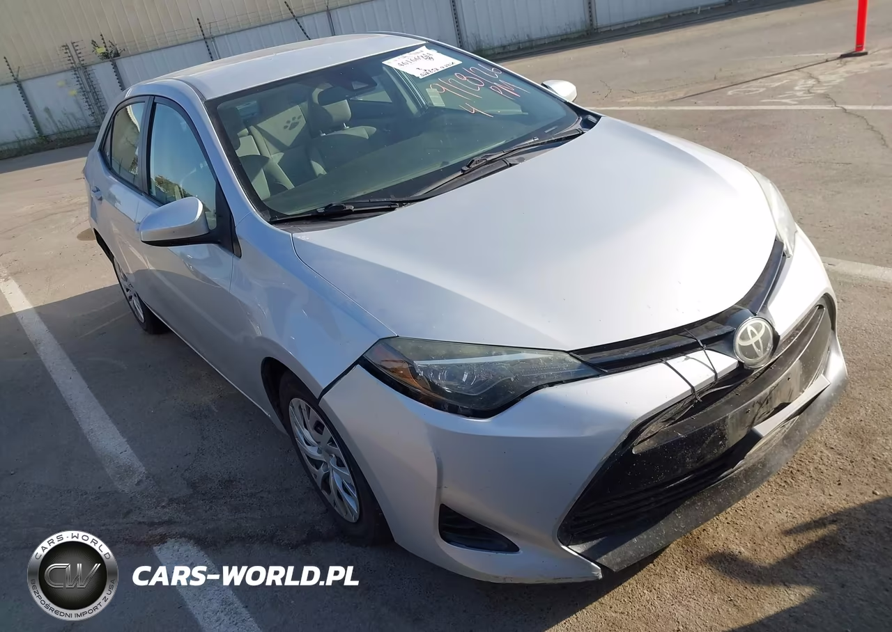 2018 Toyota Corolla Le VIN:2T1BURHE6JC996932 - 1