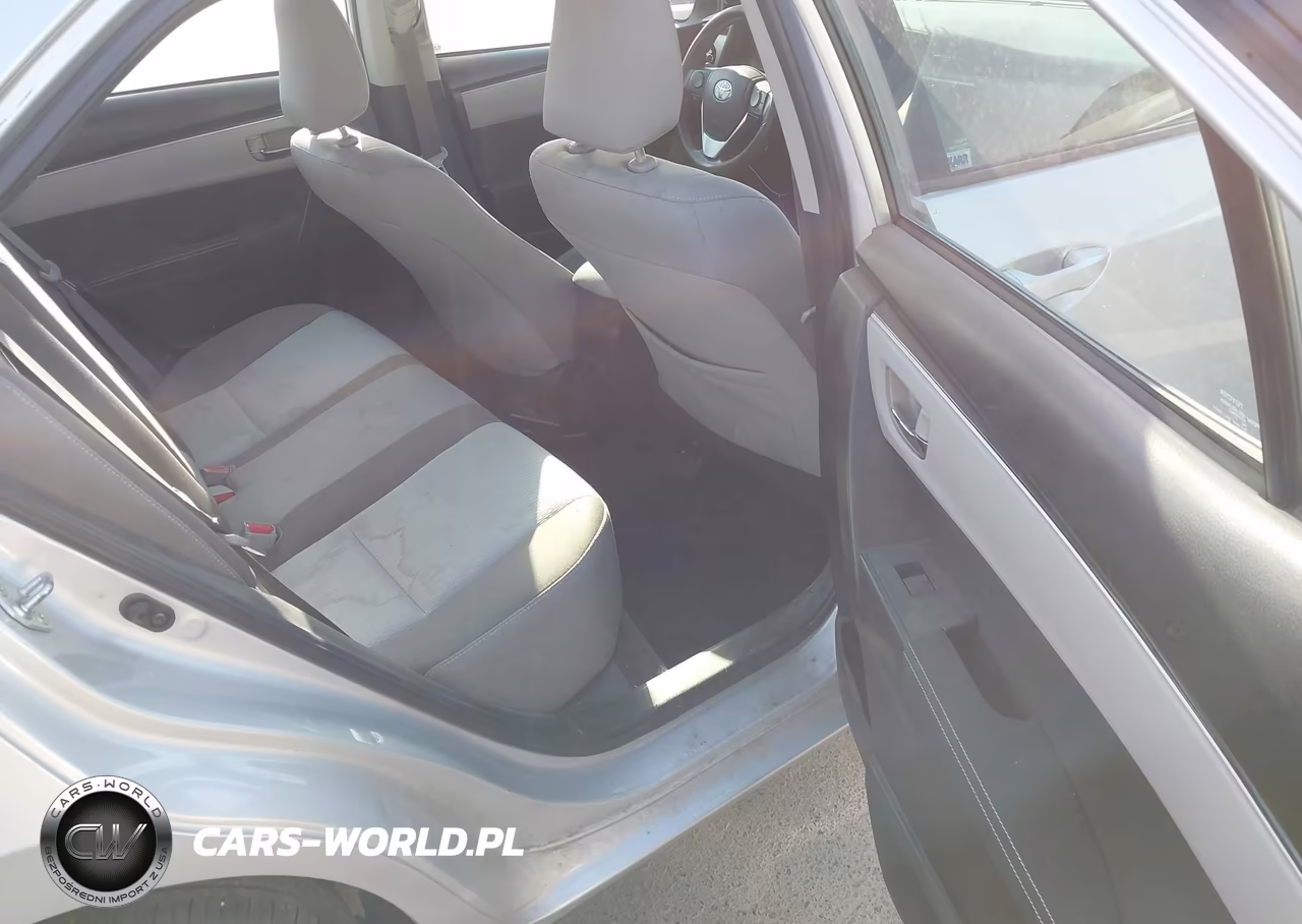 2018 Toyota Corolla Le VIN:2T1BURHE6JC996932 - 8