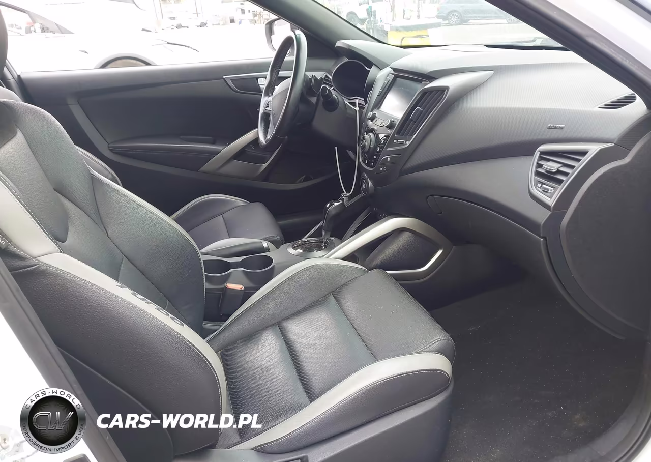 2017 Hyundai Veloster Turbo VIN:KMHTC6AE3HU309883 - 5