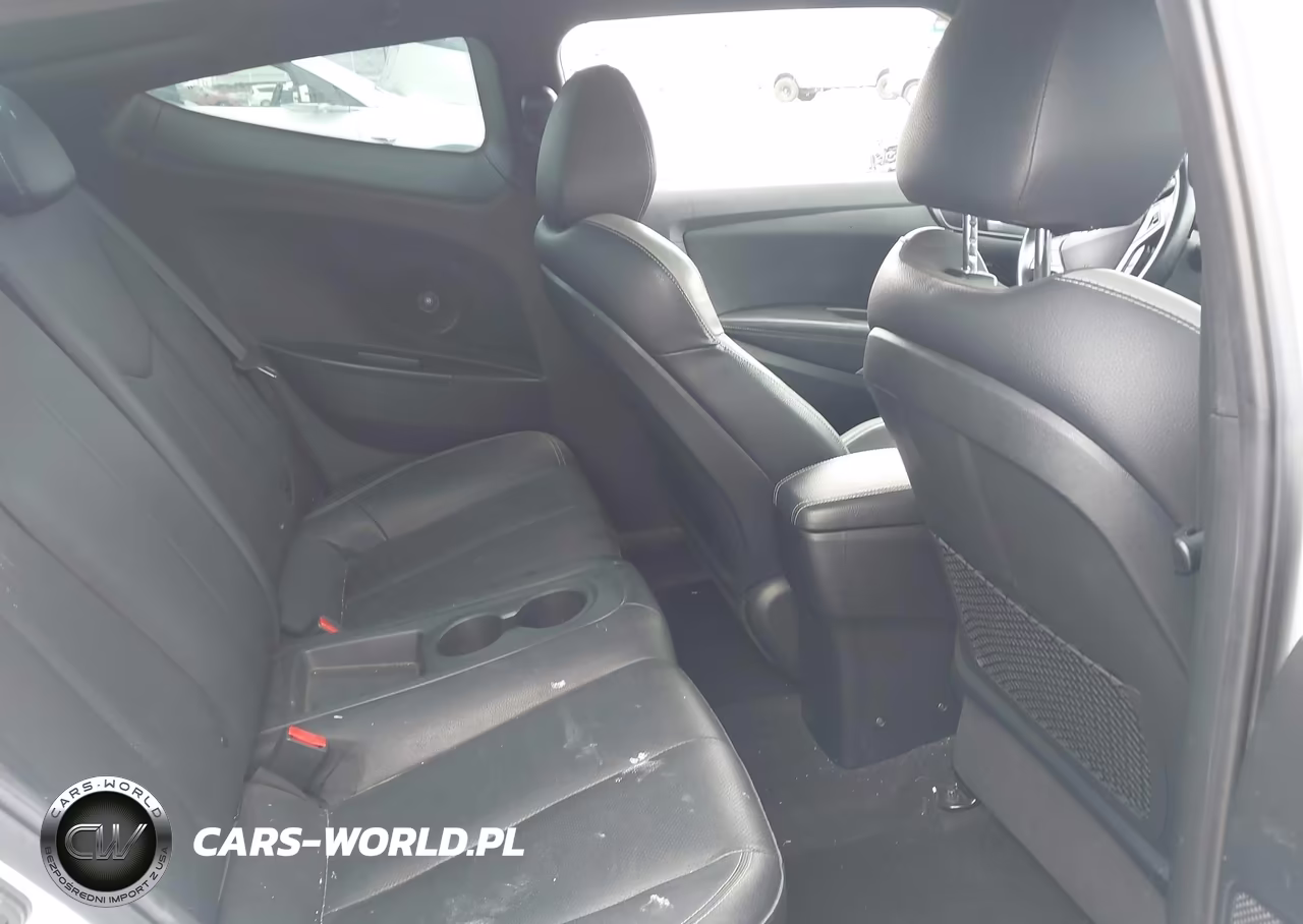 2017 Hyundai Veloster Turbo VIN:KMHTC6AE3HU309883 - 8