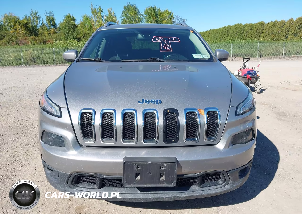 2016 Jeep Cherokee Latitude VIN:1C4PJMCBXGW122338 - 12