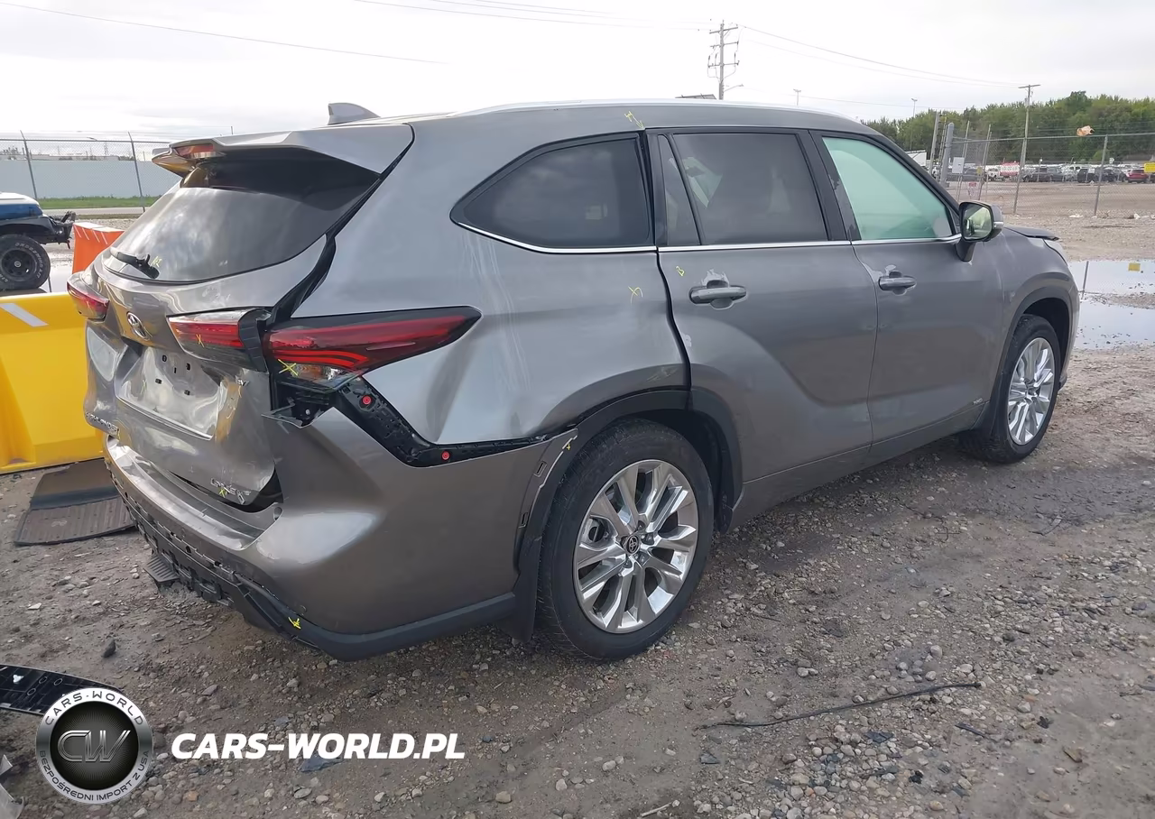 2026 Toyota Highlander Hybrid Limited VIN:5TDXBRCH3TS707254 - 4
