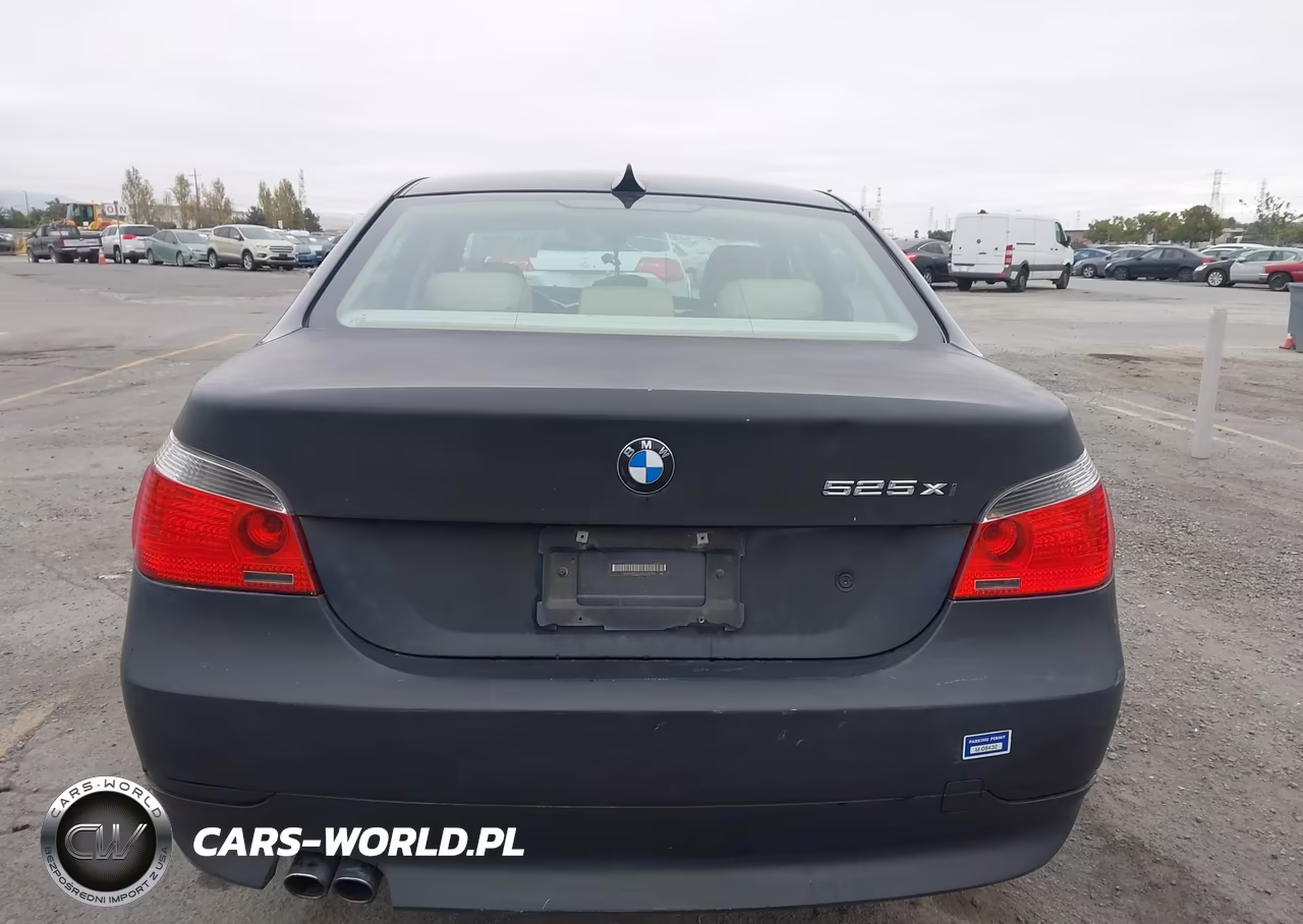 2006 BMW 525Xi VIN:WBANF33546CS35793 - 16