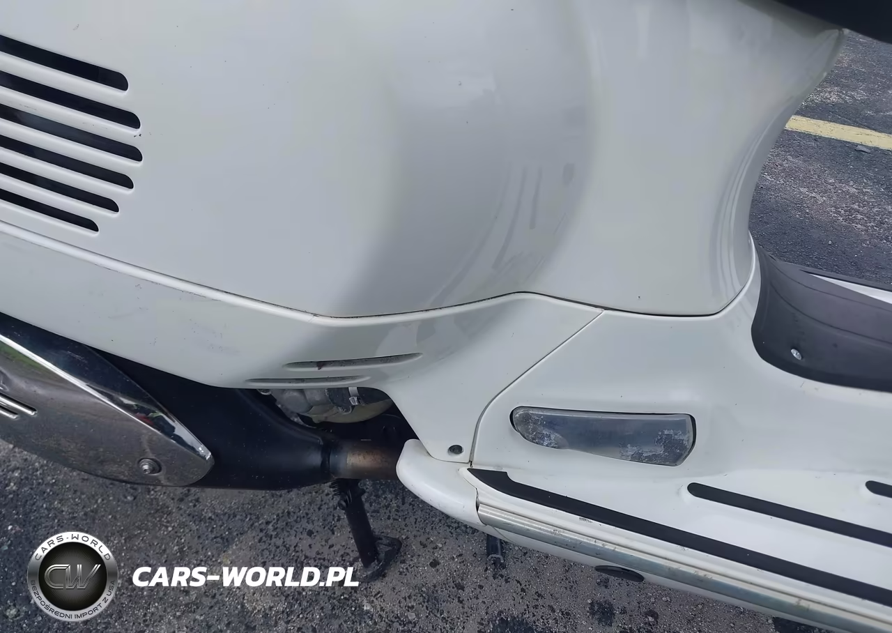 2012 Vespa Gts 300 Super VIN:ZAPM459L3C5703274 - 8