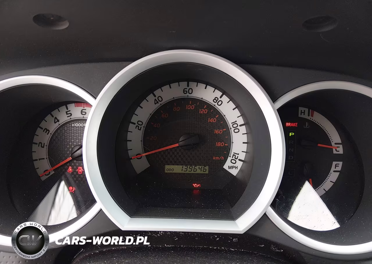2015 Toyota Tacoma Base V6 VIN:3TMLU4EN8FM170397 - 7