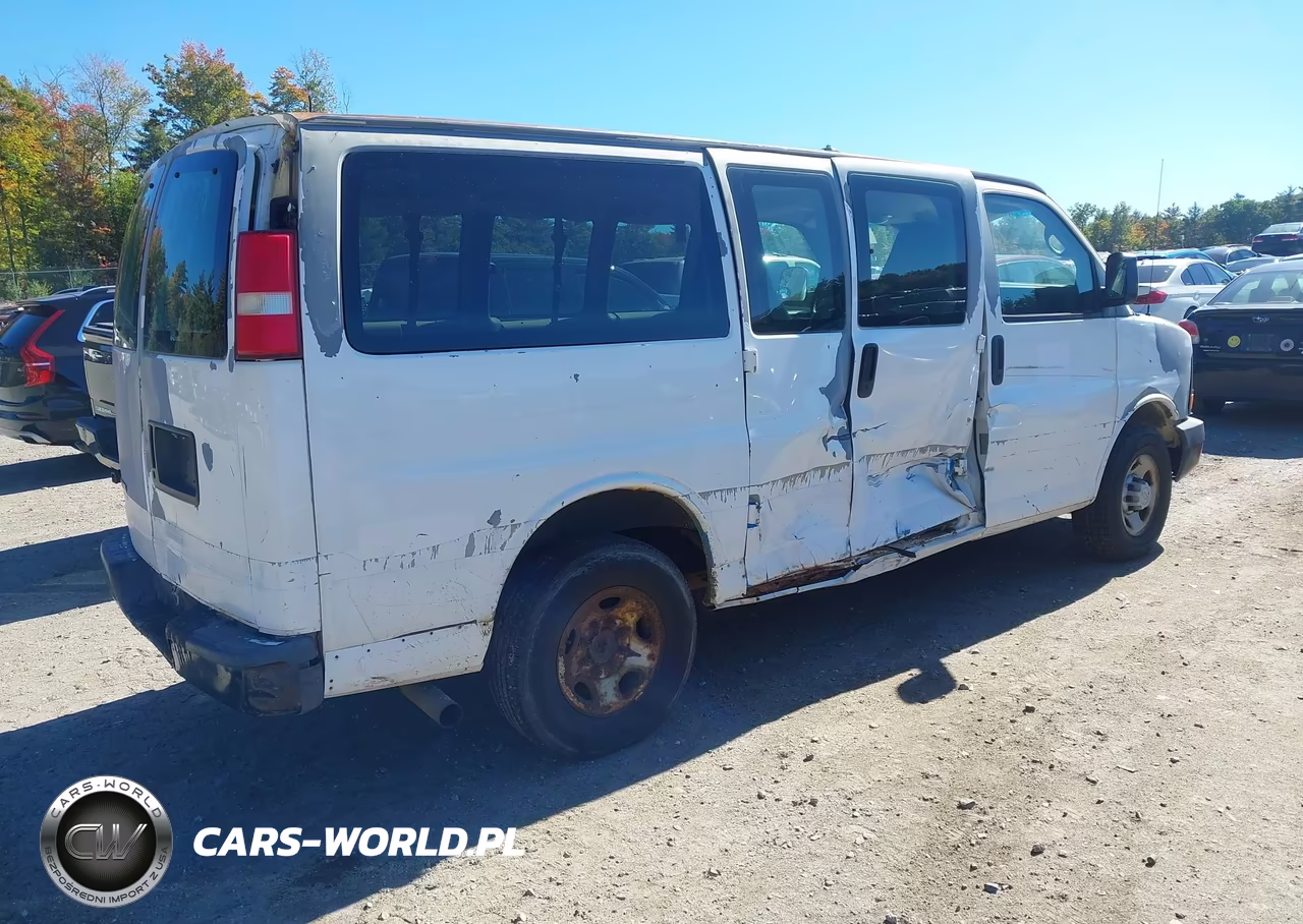 2007 Chevrolet Express Ls VIN:1GNHG35U771220243 - 4