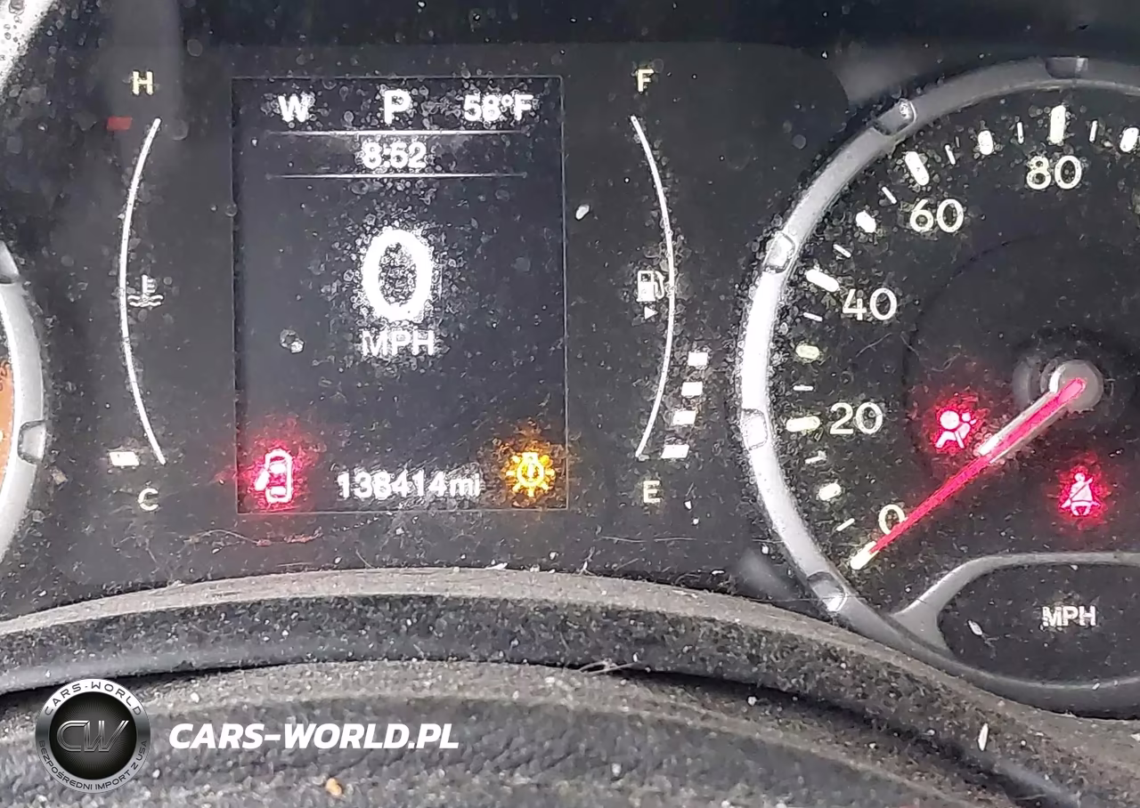 2015 Jeep Renegade Sport VIN:ZACCJBAT0FPB66683 - 15