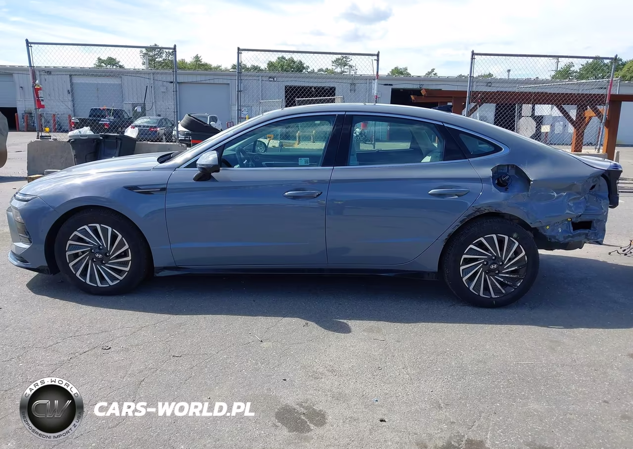 2025 Hyundai Sonata Hybrid Limited VIN:KMHL54JJ8SA106119 - 15