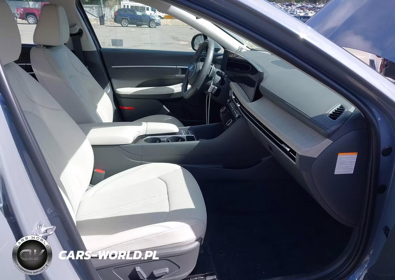 2025 Hyundai Sonata Hybrid Limited VIN:KMHL54JJ8SA106119 - 5