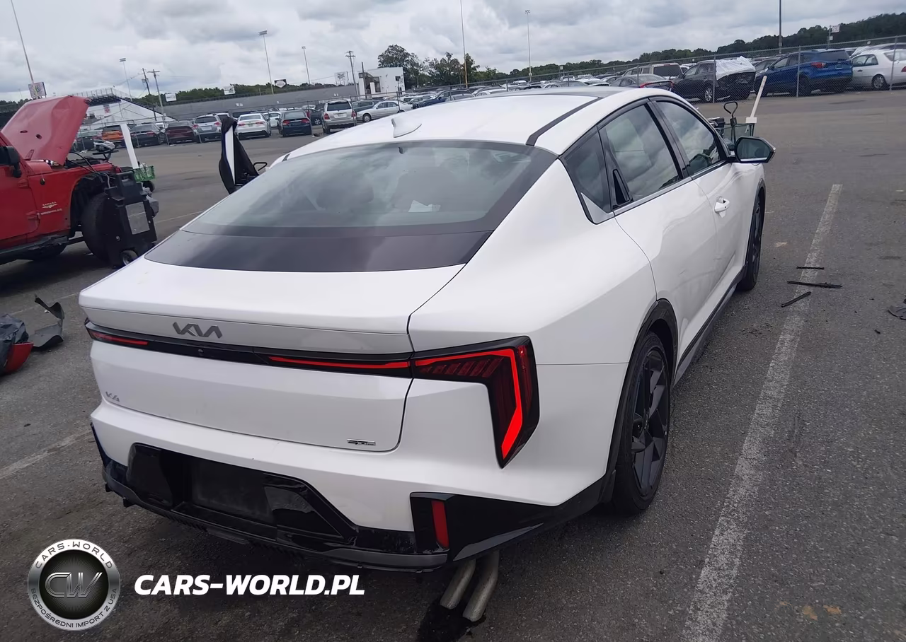 2025 Kia K4 Gt-Line Turbo VIN:3KPFW4DC1SE182788 - 4