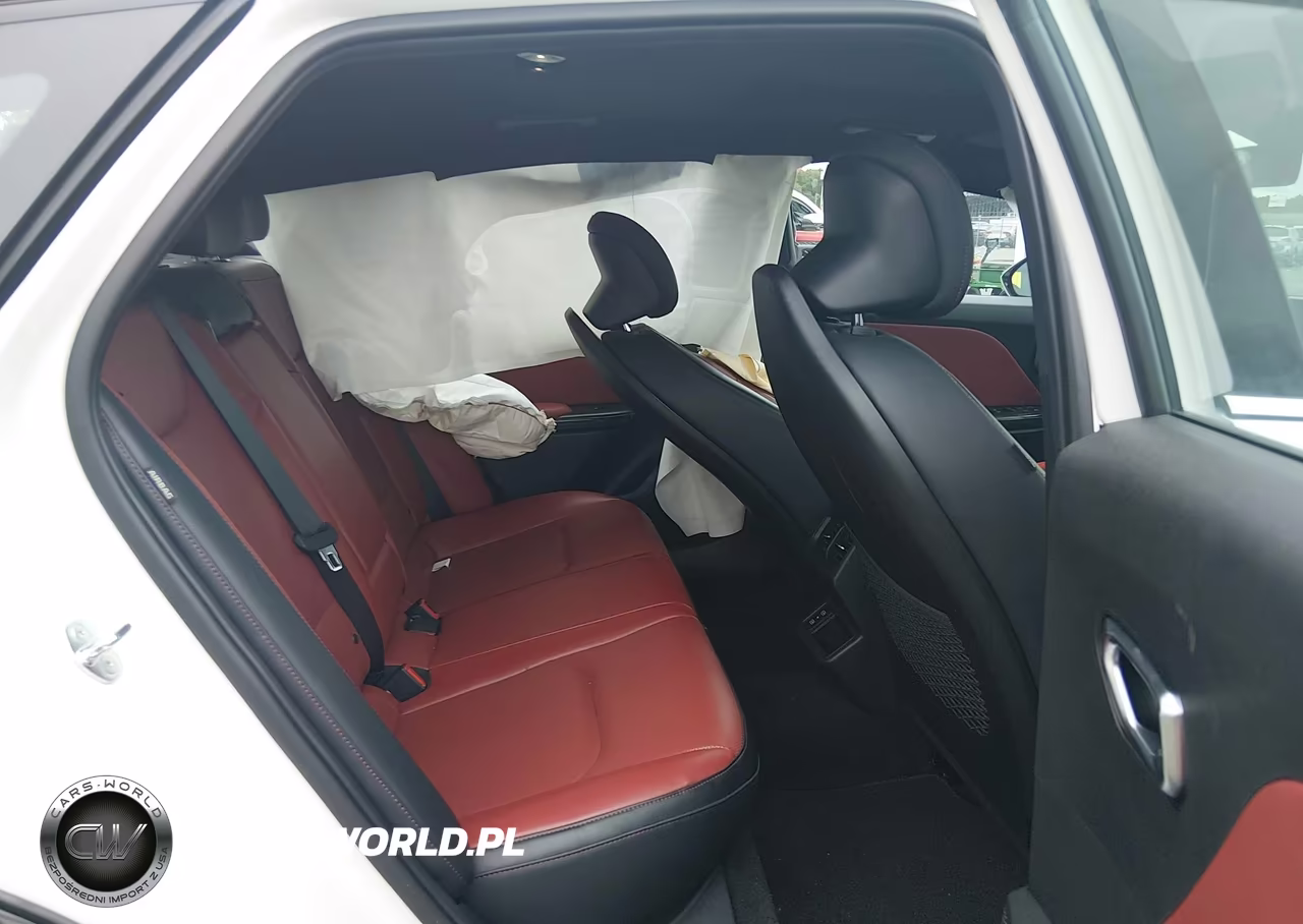 2025 Kia K4 Gt-Line Turbo VIN:3KPFW4DC1SE182788 - 8