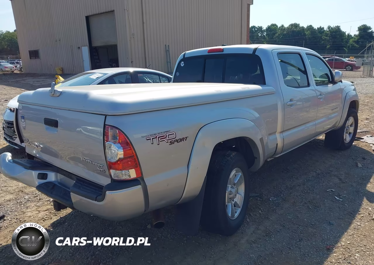2011 Toyota Tacoma Prerunner V6 VIN:5TFKU4HN3BX001545 - 4