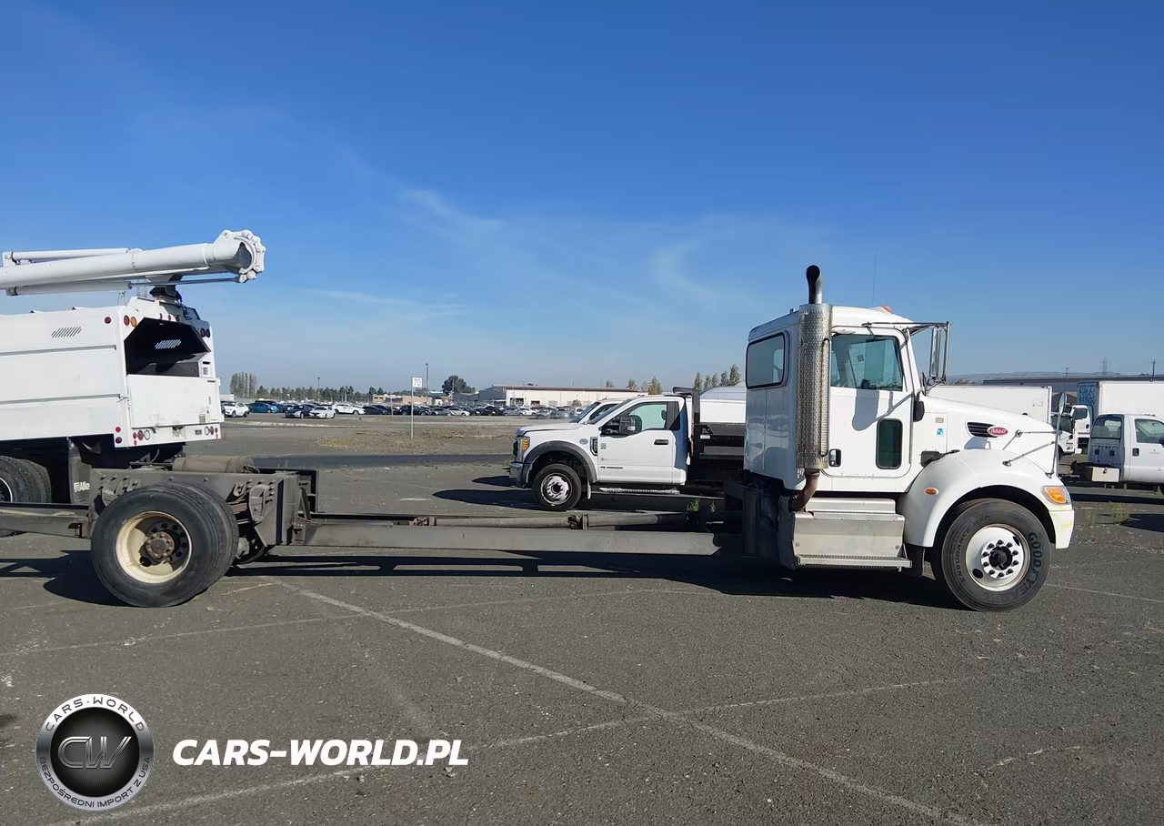 2013 Peterbilt 337 VIN:2NP2HN7X5DM210533 - 13