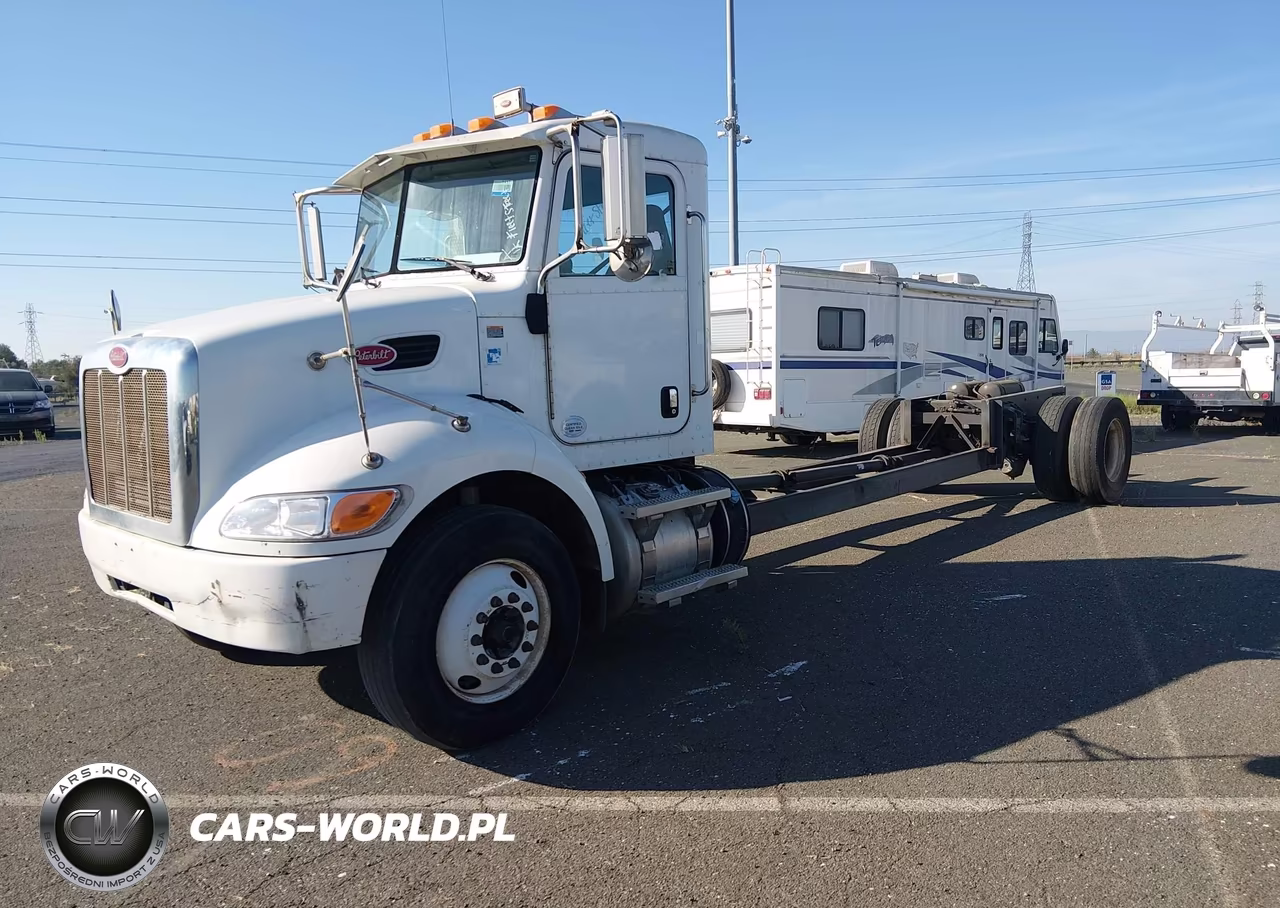 2013 Peterbilt 337 VIN:2NP2HN7X5DM210533 - 2