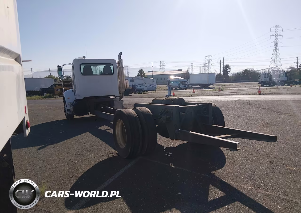 2013 Peterbilt 337 VIN:2NP2HN7X5DM210533 - 3