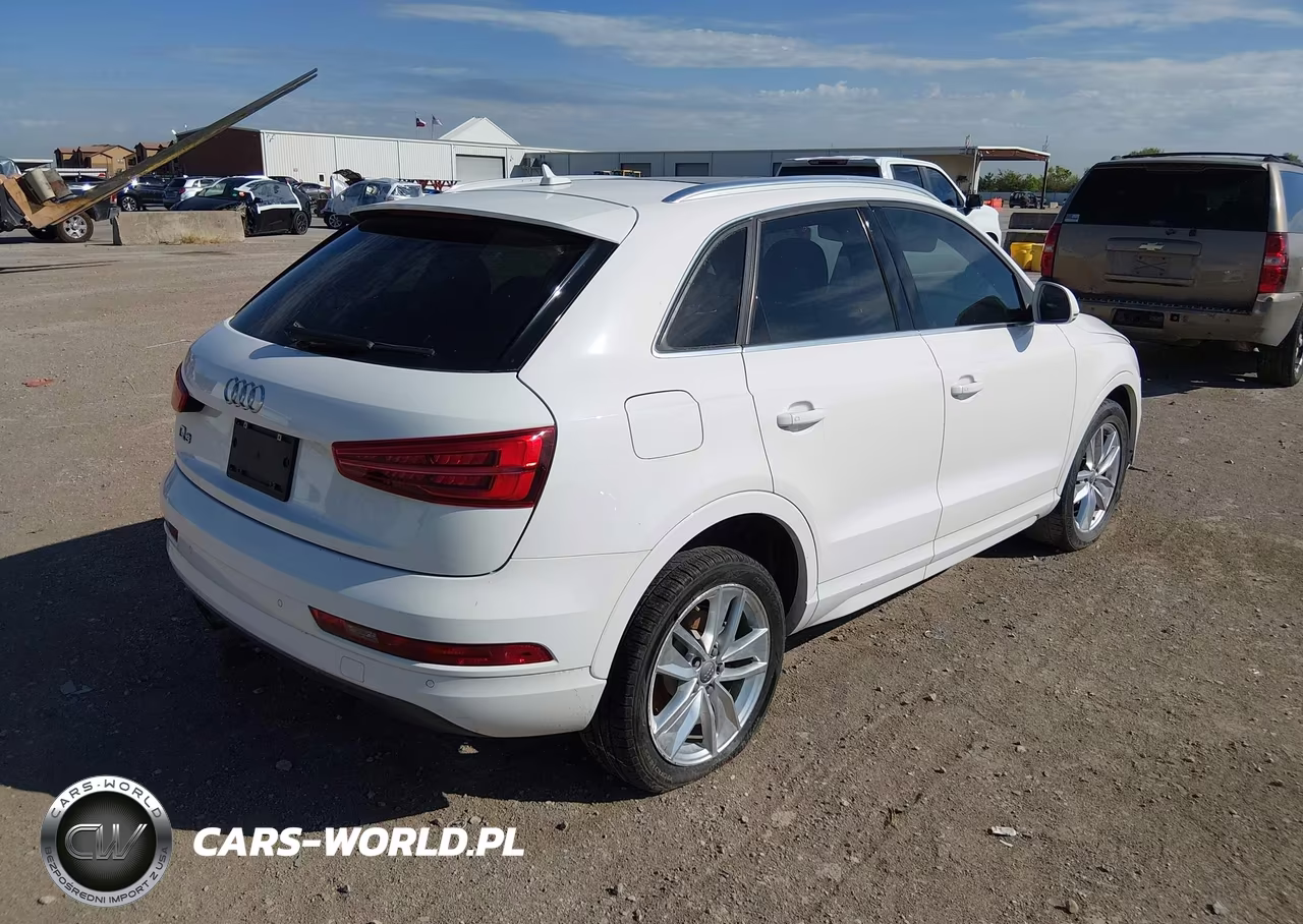 2016 Audi Q3 2.0T Premium Plus VIN:WA1BFCFS5GR011660 - 4