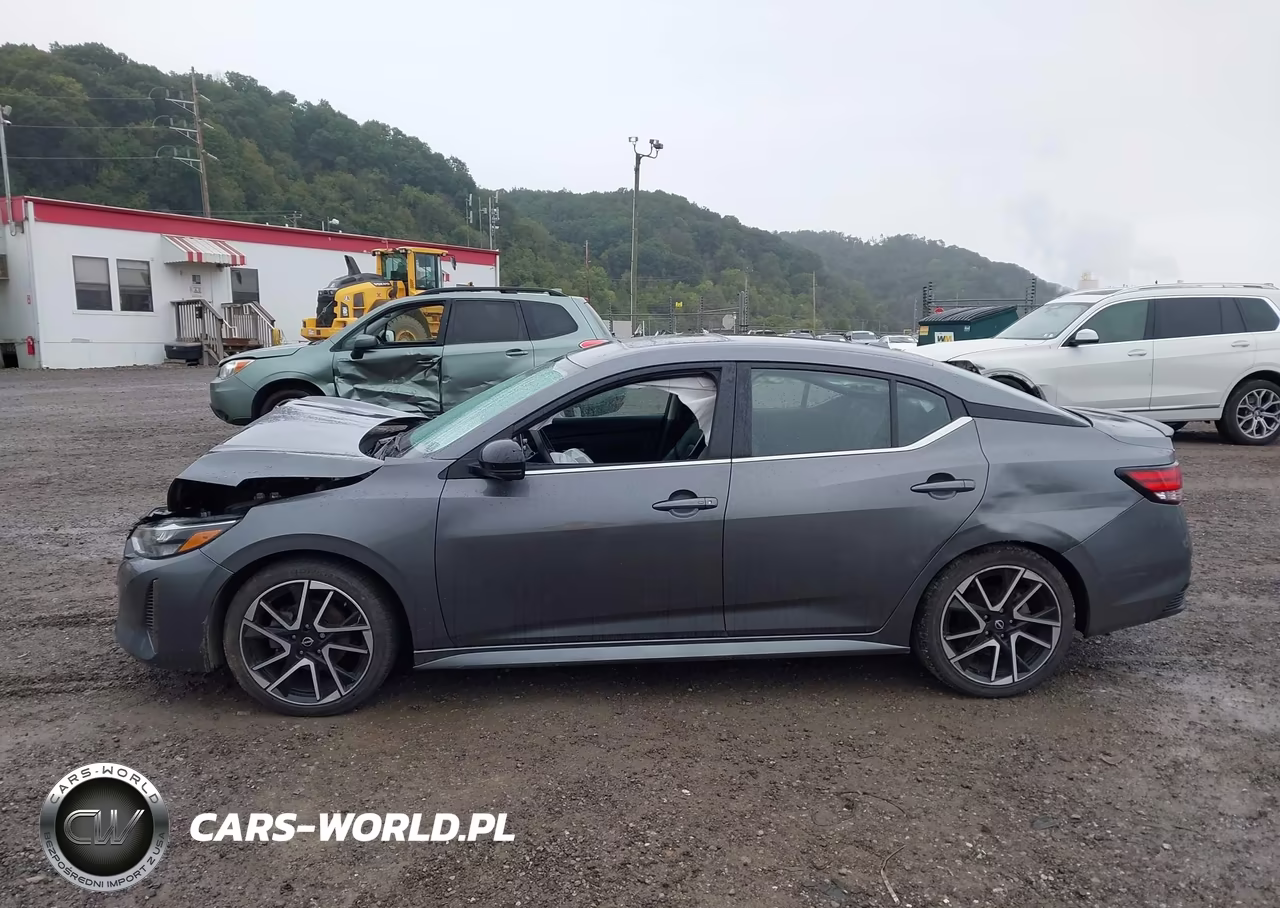 2025 Nissan Sentra Sr VIN:3N1AB8DV1SY212419 - 15