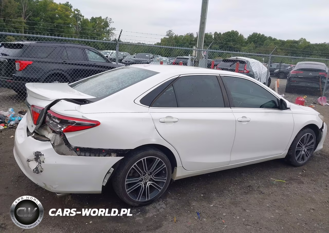 2016 Toyota Camry Se W-Special Edition Pkg VIN:4T1BF1FK7GU142995 - 13